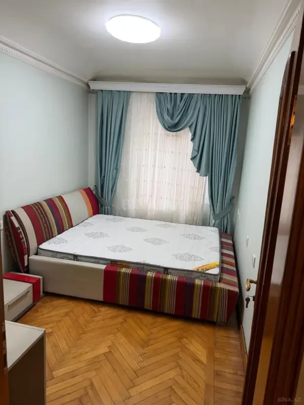 Satılır 3 otaqlı mənzil 70 m²