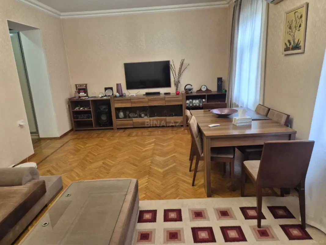 Satılır 3 otaqlı mənzil 90 m²