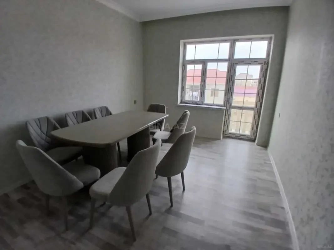 Satılır 7 otaqlı həyət evi 200 m²