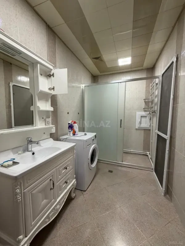 Kirayə verilir 3 otaqlı mənzil 104 m²