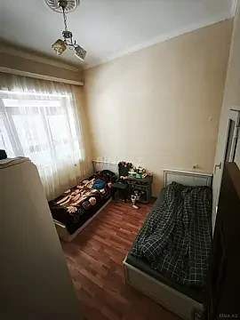 Satılır 3 otaqlı mənzil 70 m² — Bakı, Memar Əcəmi yanı 3 otaq 70.00 m²