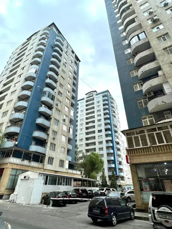 Kirayə verilir 2 otaqlı mənzil 100 m²