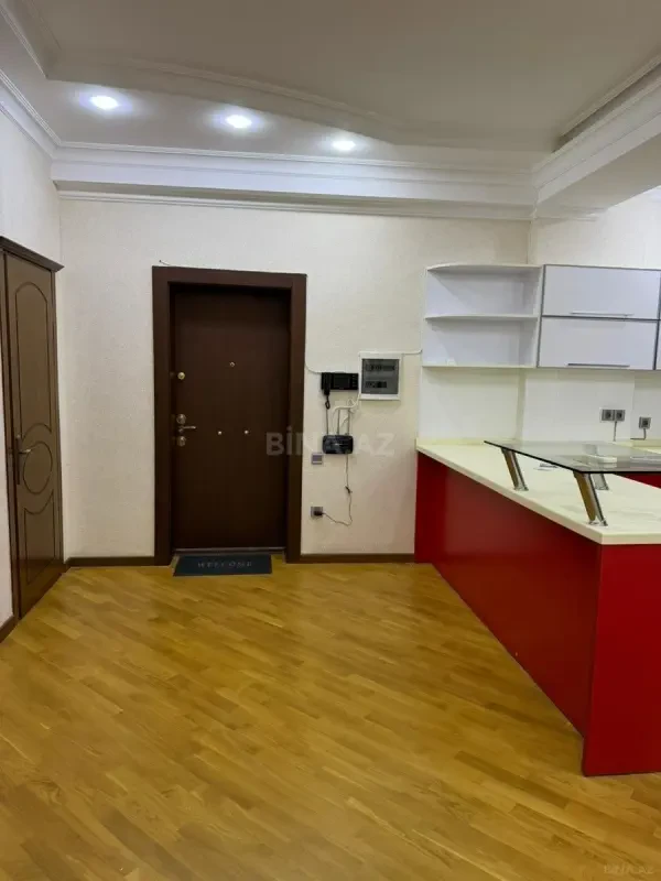 Kirayə verilir 3 otaqlı mənzil 110 m²