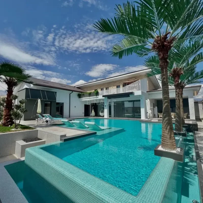 Kirayə verilir 4 otaqlı həyət evi 250 m²