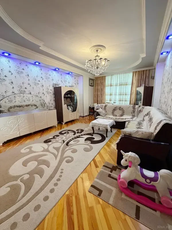 Satılır 3 otaqlı mənzil 101 m²