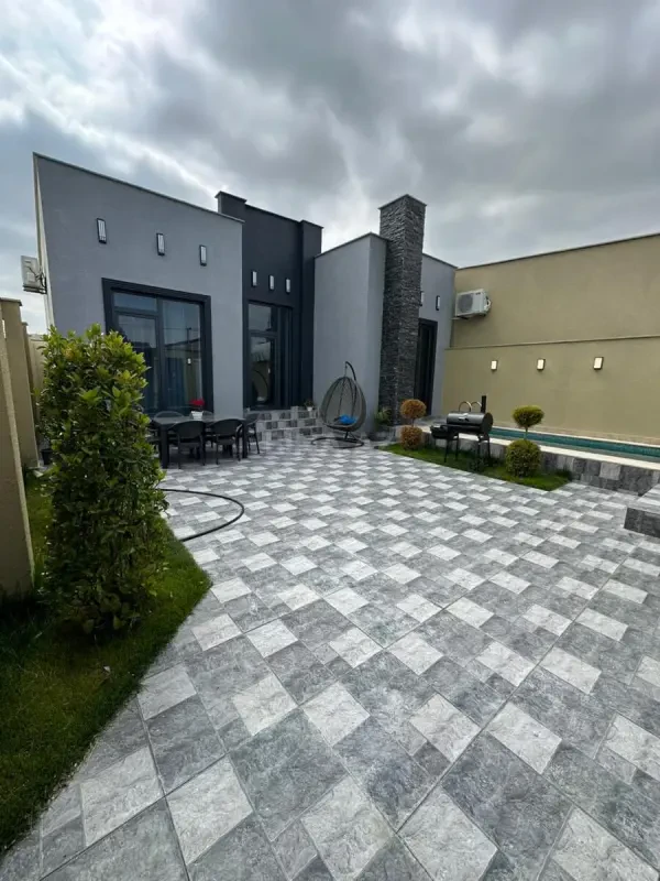 Kirayə verilir 4 otaqlı həyət evi 250 m²