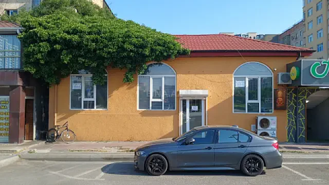 Kirayə verilir obyekt 100 m² — Bakı 100.00 m²