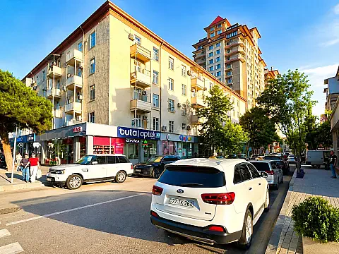 Satılır 3 otaqlı mənzil 60 m² — Bakı 3 otaq 60.00 m²