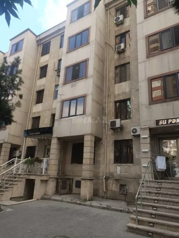 Satılır 1 otaqlı mənzil 38 m²