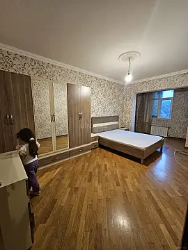 Satılır 3 otaqlı mənzil 90 m² — Bakı 3 otaq 90.00 m²