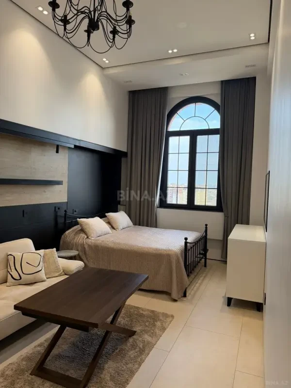 Kirayə verilir 3 otaqlı mənzil 150 m²