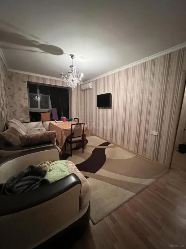 Kirayə verilir 3 otaqlı mənzil 2 m²