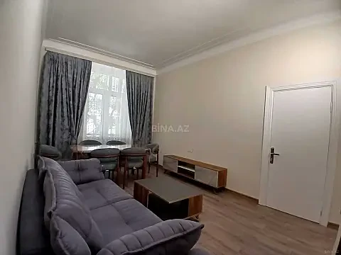 Kirayə verilir 4 otaqlı mənzil 120 m² — Bakı 4 otaq 120.00 m²