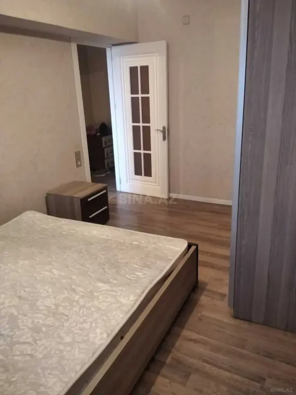 Kirayə verilir 2 otaqlı mənzil 82 m²