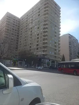 Satılır 3 otaqlı mənzil 136 m² — Bakı 3 otaq 136.00 m²