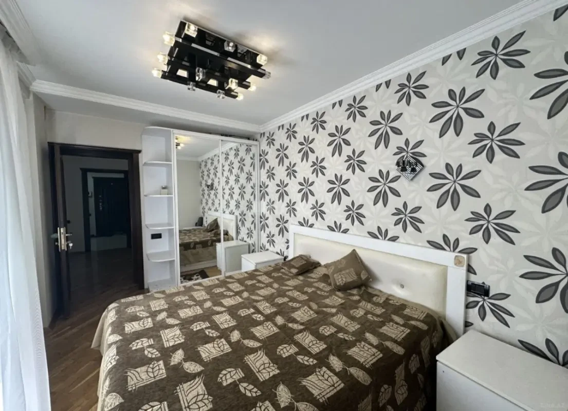 Kirayə verilir 2 otaqlı mənzil 45 m²