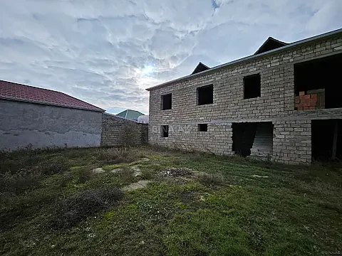 Satılır 8 otaqlı həyət evi 300 m² — Bakı 8 otaq 300.00 m²
