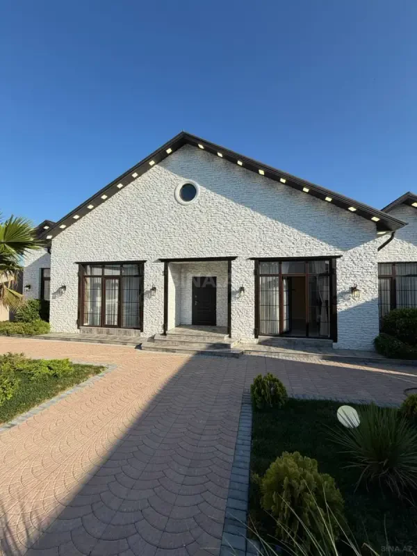 Satılır 5 otaqlı həyət evi 235 m²
