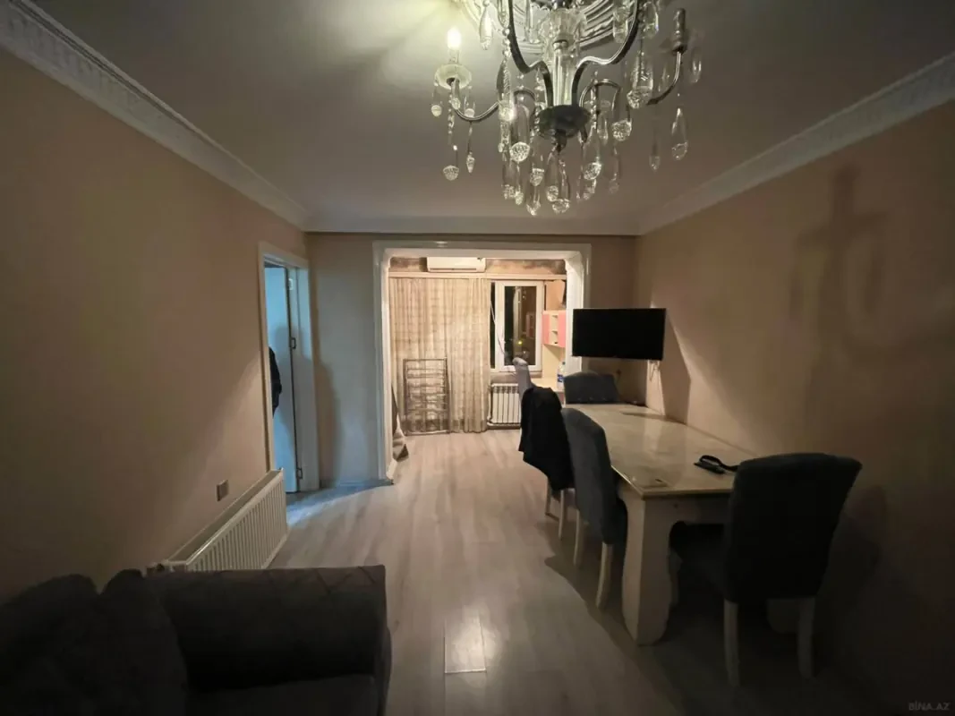 Kirayə verilir 2 otaqlı mənzil 90 m²