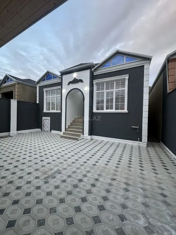 Satılır 4 otaqlı həyət evi 110 m²