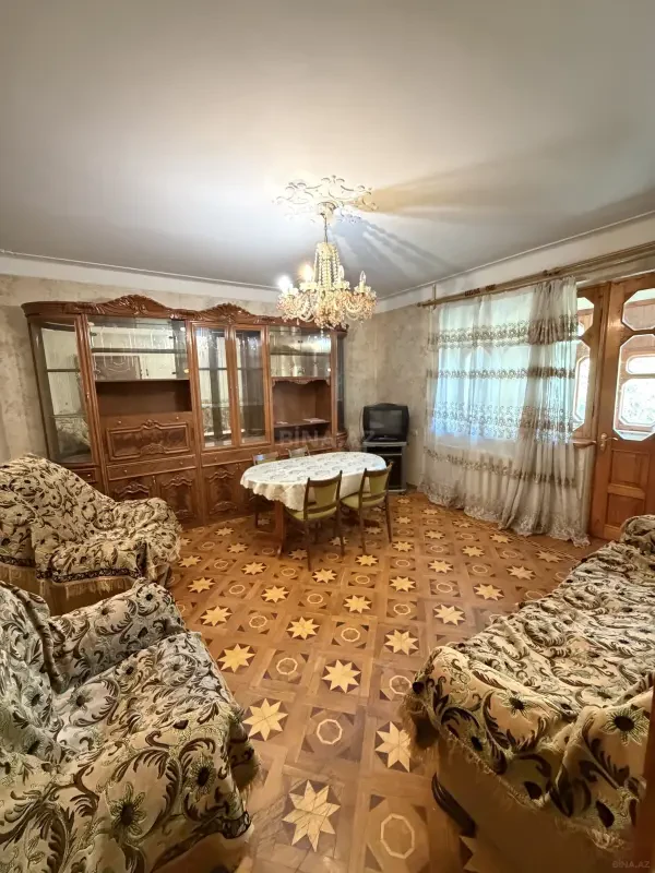 Kirayə verilir 4 otaqlı mənzil 100 m²
