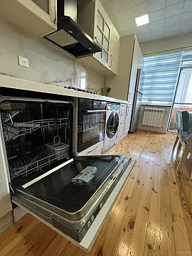 Kirayə verilir 2 otaqlı mənzil 85 m² — Bakı, 8-ci kilometr 2 otaq 85.00 m²