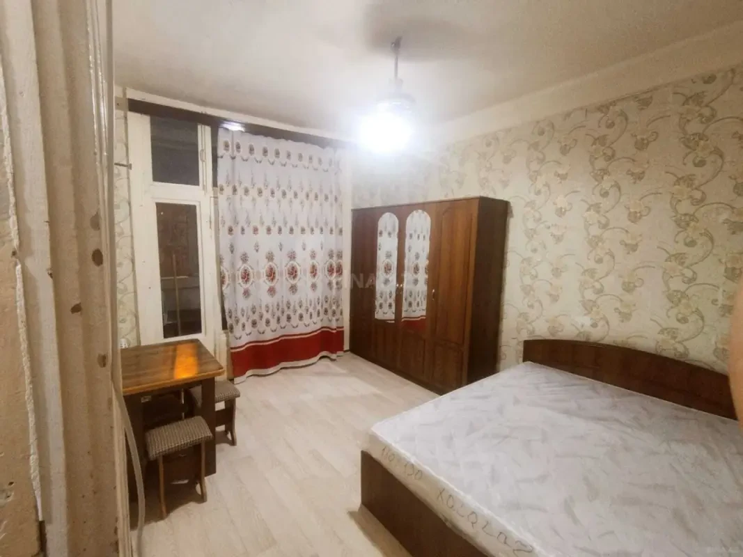 Satılır 1 otaqlı mənzil 35 m²