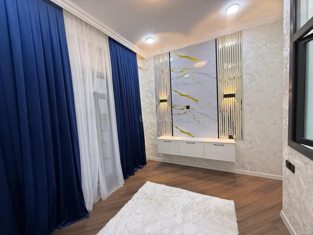 Satılır 2 otaqlı mənzil 42 m²