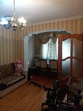 Kirayə verilir 3 otaqlı mənzil 75 m² — Bakı, Memar Əcəmi yanı 3 otaq 75.00 m²