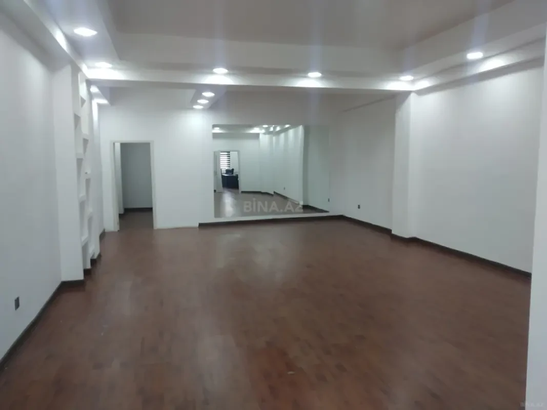 Kirayə verilir 3 otaqlı ofis 125 m²