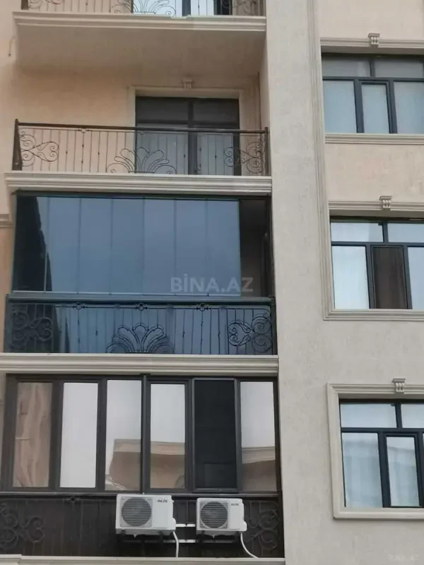 Satılır 3 otaqlı mənzil 116.5 m²