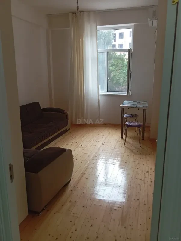 Kirayə verilir 2 otaqlı mənzil 45 m²