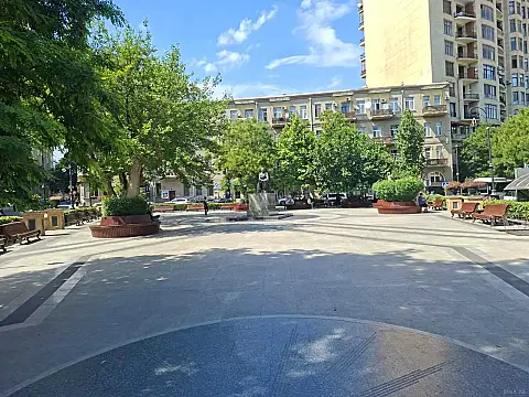 Satılır obyekt 100 m² — Bakı, Səbail 100.00 m²