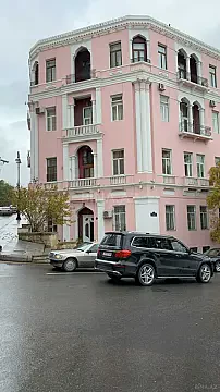 Kirayə verilir 2 otaqlı mənzil 102 m² — Bakı 2 otaq 102.00 m²