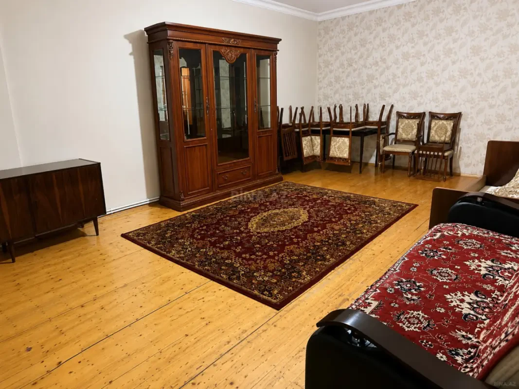 Kirayə verilir 2 otaqlı mənzil 75 m²