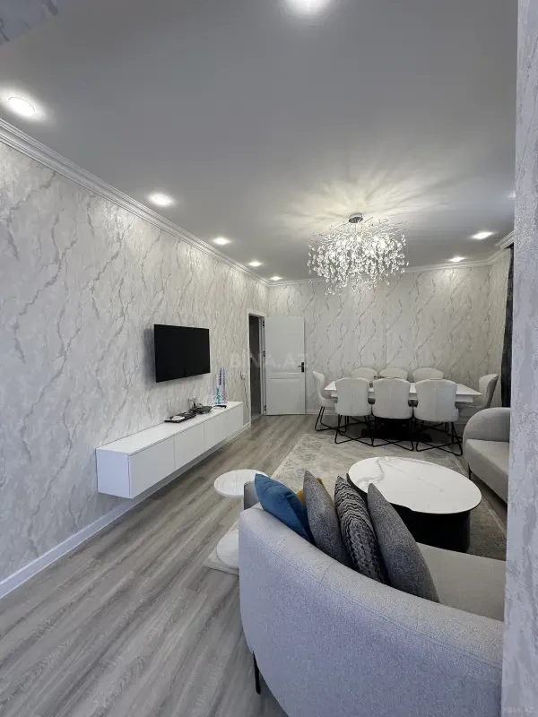 Kirayə verilir 3 otaqlı mənzil 134 m²
