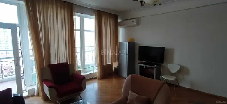 Kirayə verilir 2 otaqlı mənzil 70 m² — Bakı, Nizami 2 otaq 70.00 m²