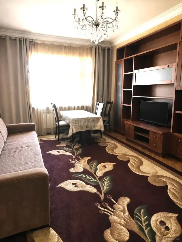 Satılır 2 otaqlı mənzil 100 m²