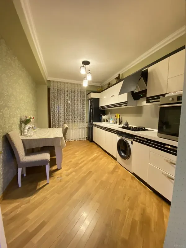 Satılır 3 otaqlı mənzil 86 m²