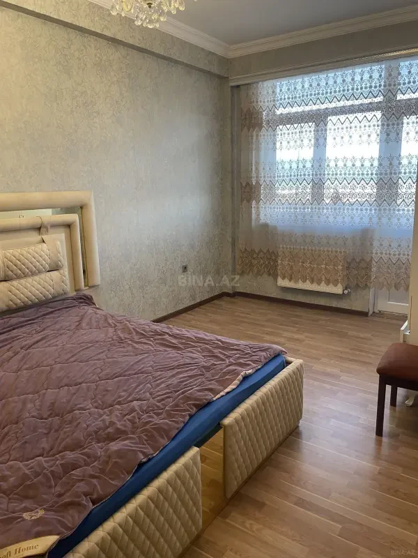 Kirayə verilir 2 otaqlı mənzil 76 m²