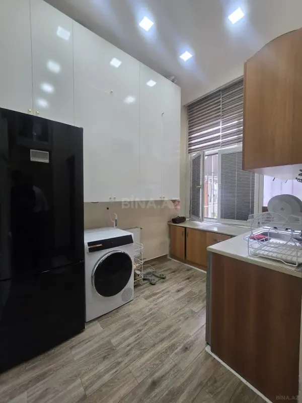 Satılır 2 otaqlı mənzil 70 m²