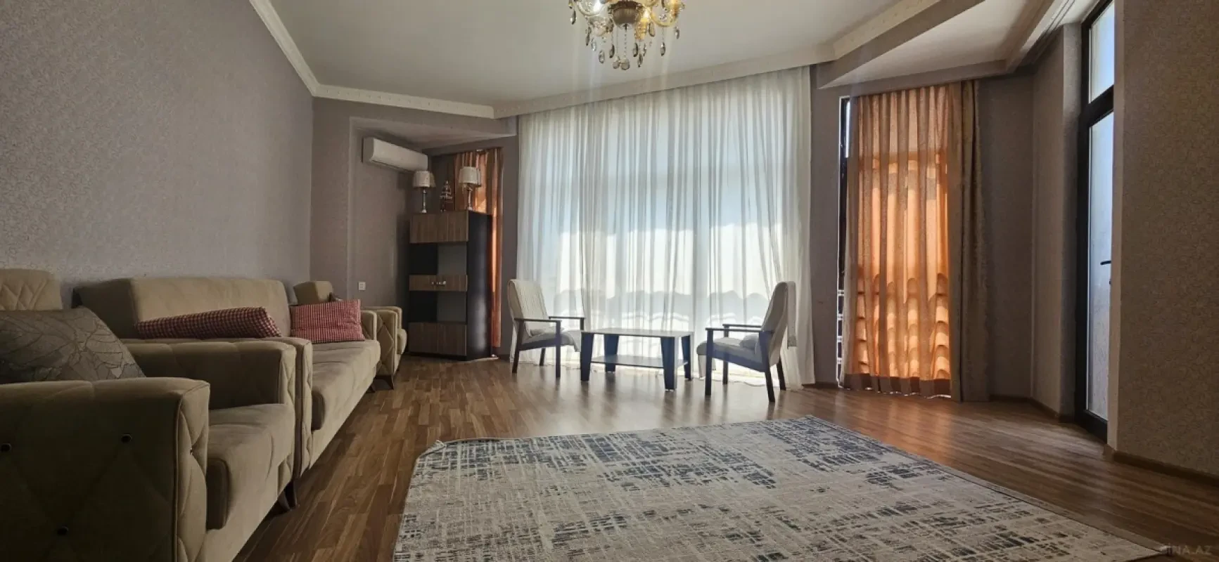 Kirayə verilir 2 otaqlı mənzil 75 m²