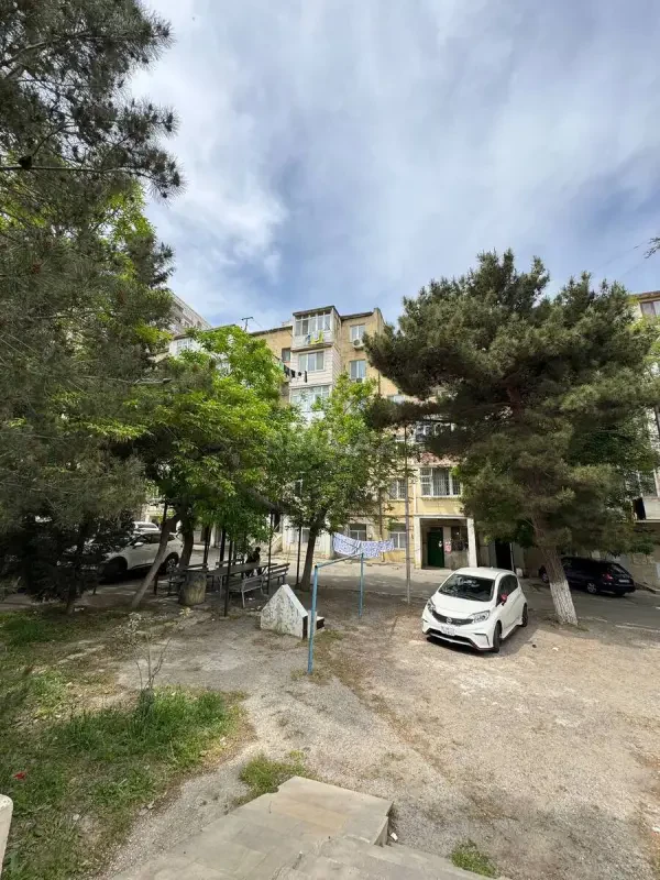 Satılır 2 otaqlı mənzil 46 m²