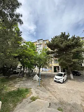 Satılır 2 otaqlı mənzil 46 m² — Bakı, İnşaatçılar 2 otaq 46.00 m²