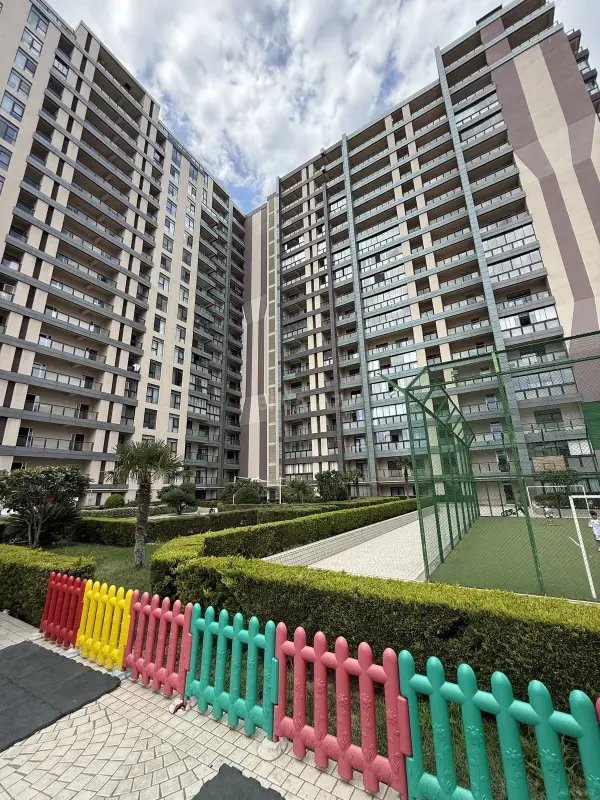 Satılır 2 otaqlı mənzil 85 m²