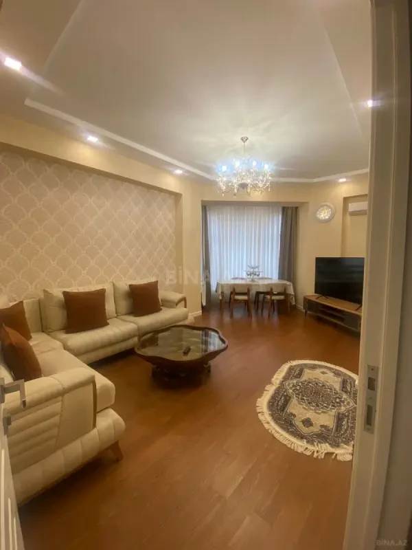 Kirayə verilir 3 otaqlı mənzil 120 m²