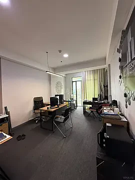 Kirayə verilir 1 otaqlı ofis 27 m² — Bakı 1 otaq 27.00 m²