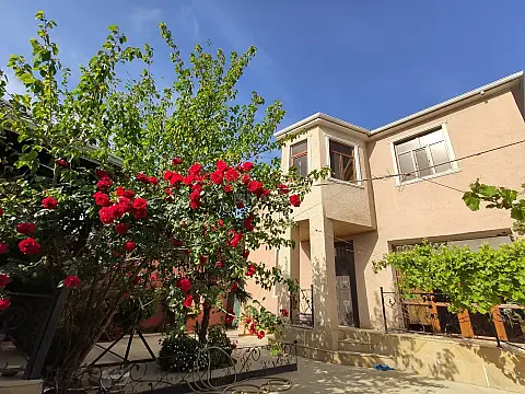 Satılır 6 otaqlı həyət evi 230 m² — Bakı, Hövsan 6 otaq 230.00 m²