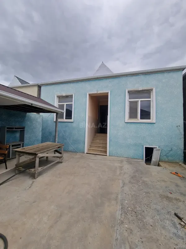 Satılır 4 otaqlı həyət evi 110 m²