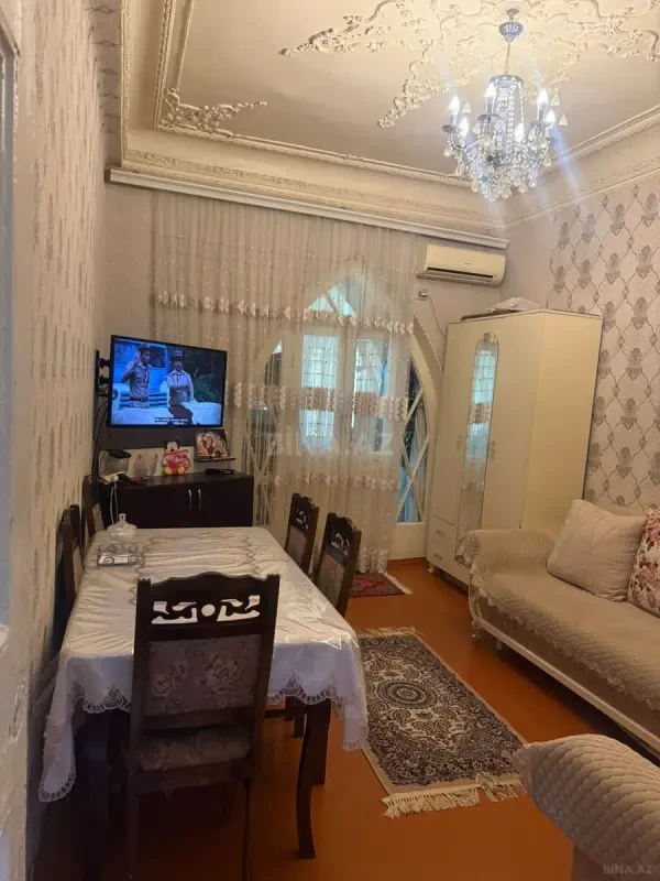 Kirayə verilir 2 otaqlı mənzil 60 m²
